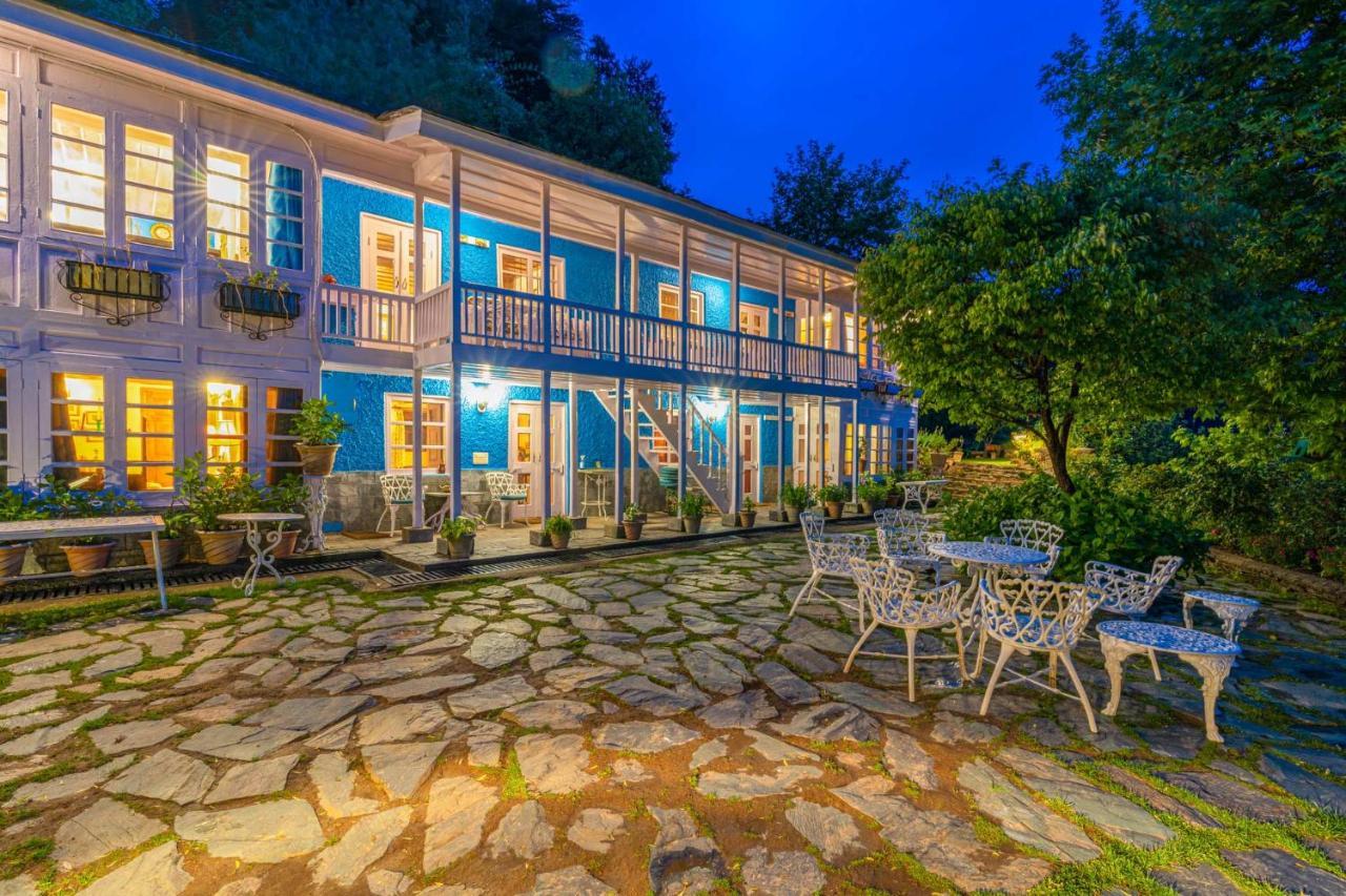 Stayvista At Violet Hill With Bonfire, Gazebo & Hill View Shimla Exterior foto